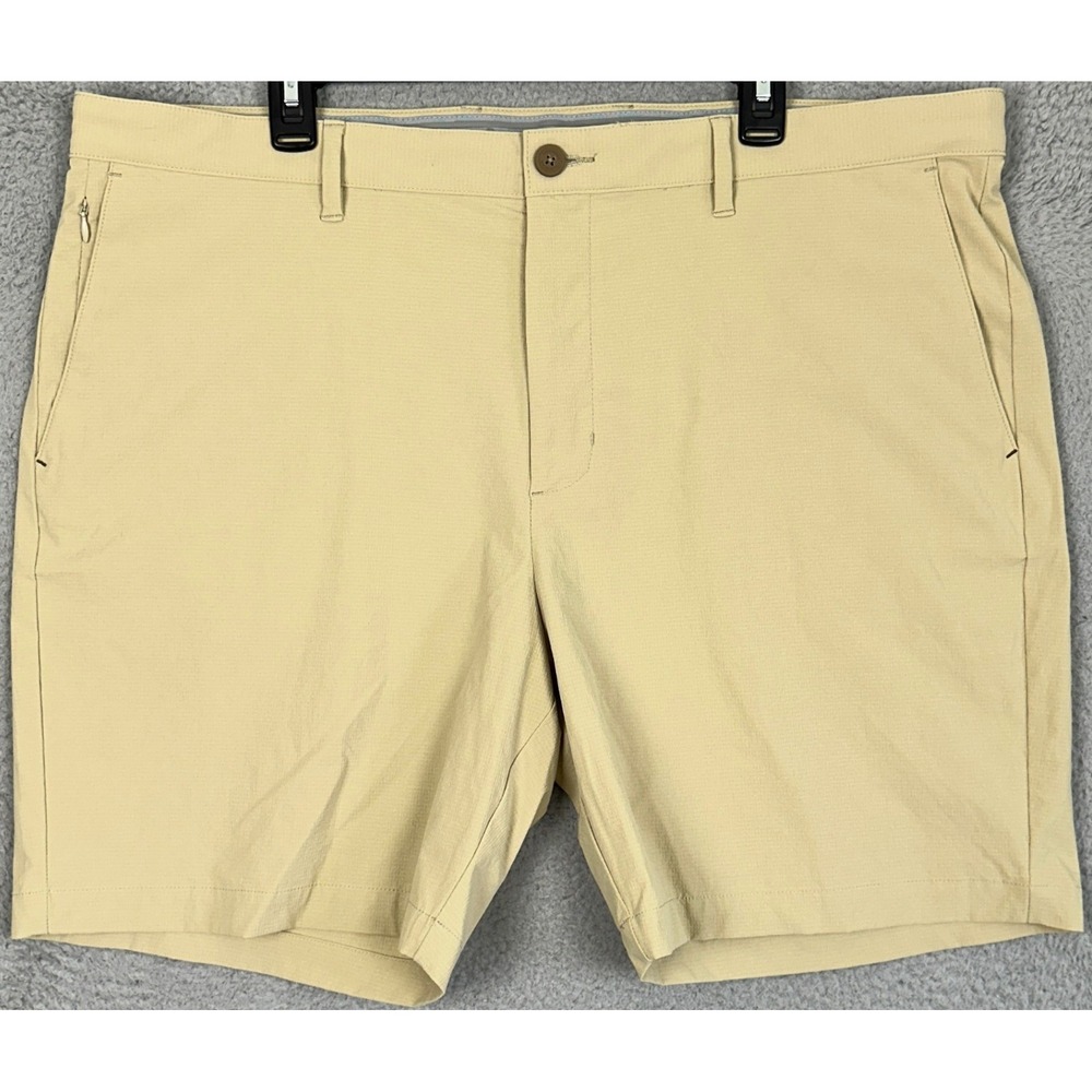 Tommy Bahama Boracay Shorts Mens 42X8 Tan Stretch Chino Tech Stretch Ripstop EUC